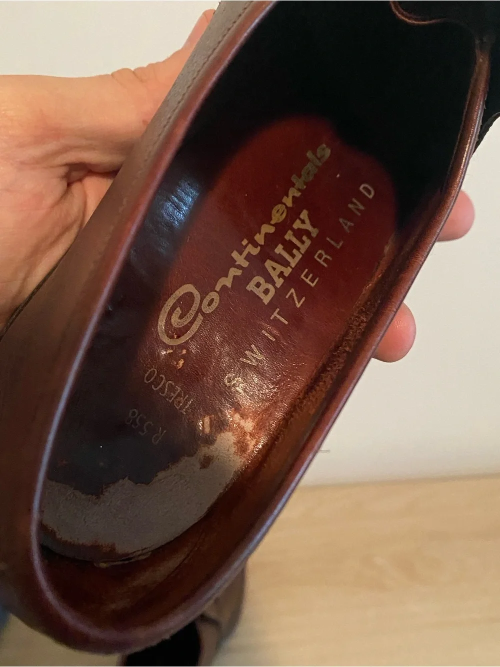 Bally classic continental